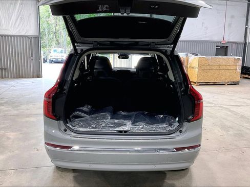 Certified 2026 Volvo XC90 B6 Plus w/ Protection Package Premier AWD/4WD image 36