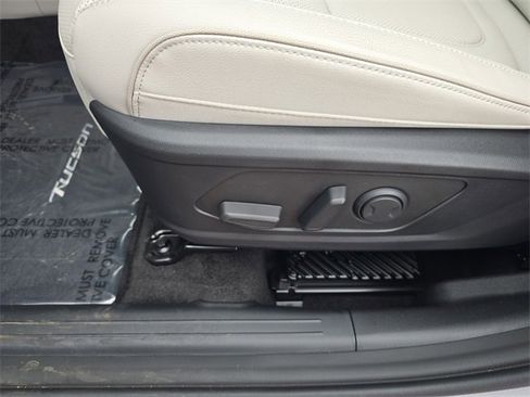 New 2026 Hyundai Tucson Limited image 12