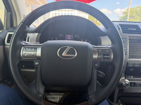 Used 2019 Lexus GX 460 Premium AWD/4WD image 11