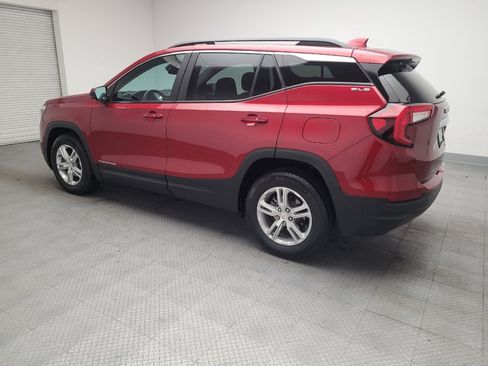 Used 2023 GMC Terrain SLE w/ Driver Convenience Package FWD image 3