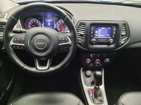 Used 2018 Jeep Compass Latitude w/ Cold Weather Group AWD/4WD image 22