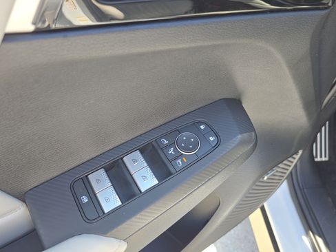 Used 2025 Mitsubishi Outlander SEL FWD image 20
