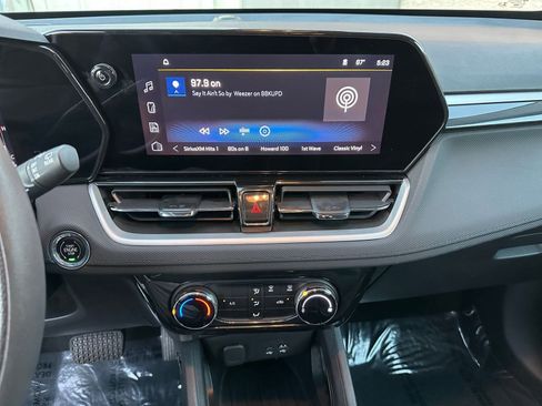 Used 2025 Chevrolet TrailBlazer LT image 18