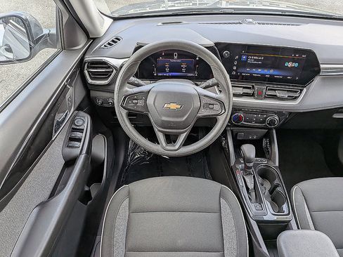 Certified 2025 Chevrolet TrailBlazer LT AWD/4WD image 15