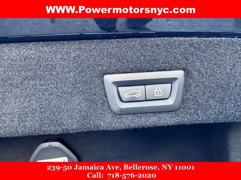 Used 2021 BMW 750i xDrive w/ Executive Package AWD/4WD image 32