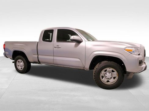 Used 2022 Toyota Tacoma SR w/ SR Convenience Package image 10