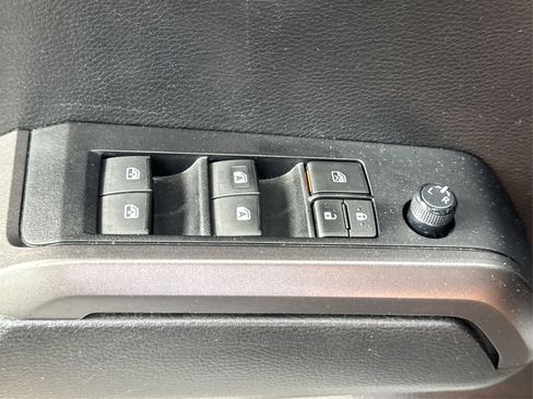 Used 2021 Toyota Tacoma SR5 image 36