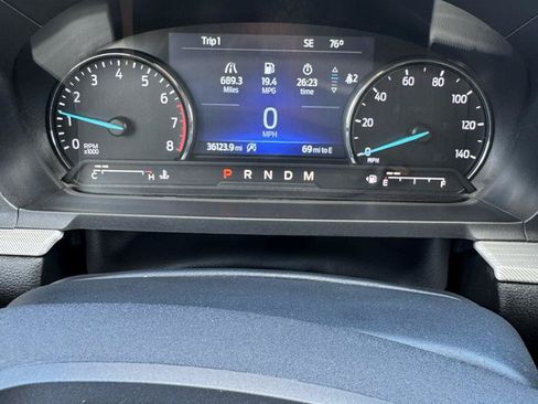 Used 2020 Ford Explorer XLT w/ Equipment Group 202A AWD/4WD image 9
