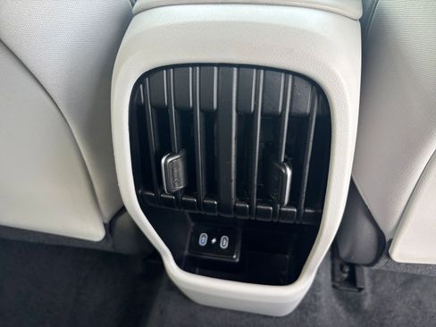 Used 2025 Hyundai Kona SEL image 24