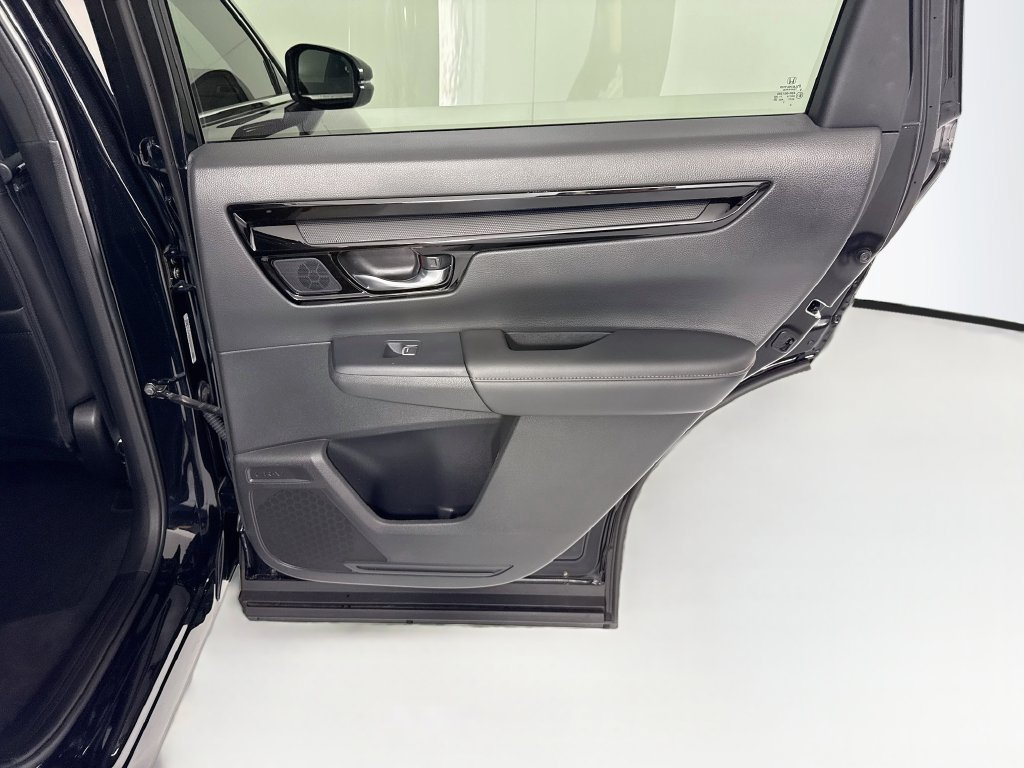 Used 2024 Honda CR-V Sport Touring image 27
