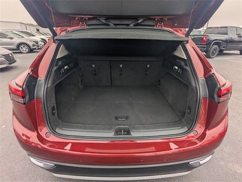 Used 2023 Buick Envision Essence image 13