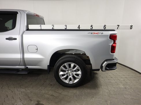 Used 2022 Chevrolet Silverado 1500 Custom image 5