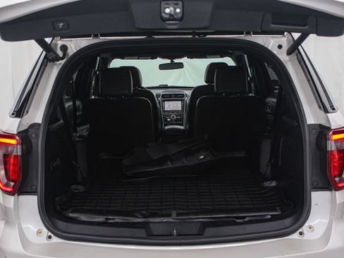 Used 2017 Ford Explorer Sport w/ Equipment Group 401A AWD/4WD image 13