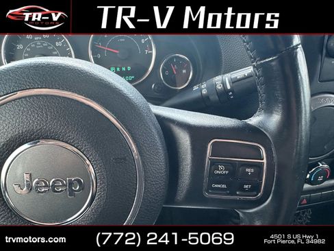Used 2015 Jeep Wrangler Unlimited Sport w/ Connectivity Group AWD/4WD image 18