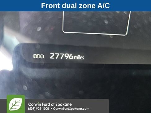 Used 2024 Toyota Sequoia Platinum AWD/4WD image 3