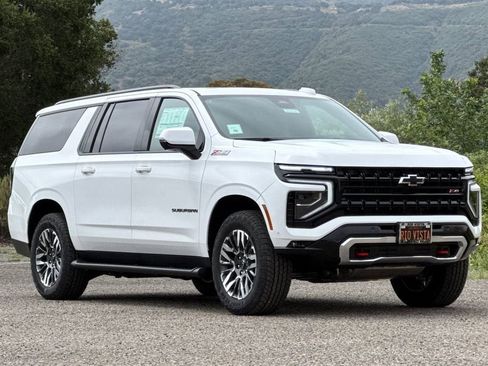 New 2026 Chevrolet Suburban Z71 w/ Z71 Off-Road Package AWD/4WD image 2