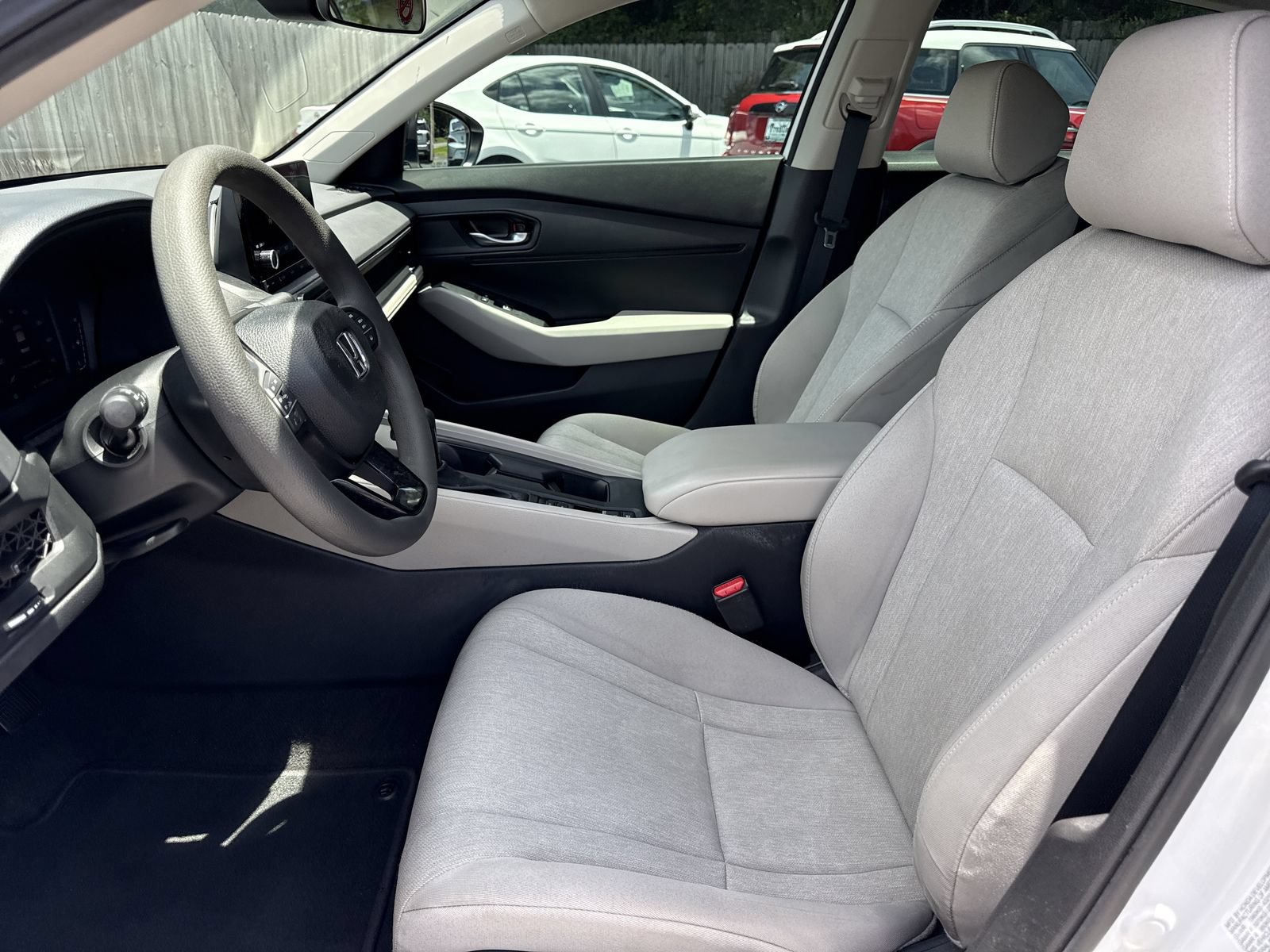 Used 2025 Honda Accord LX image 9