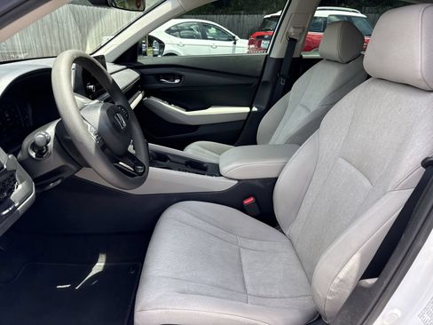 Used 2025 Honda Accord LX image 9