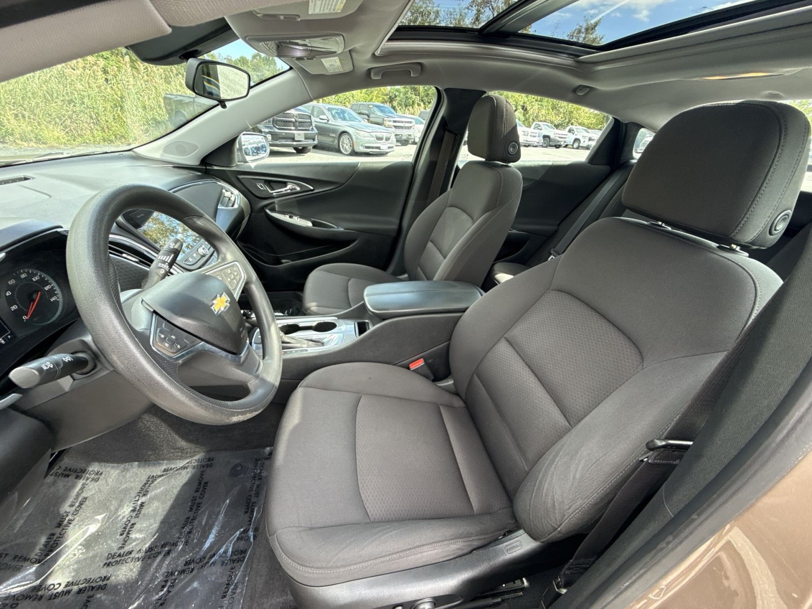 Used 2019 Chevrolet Malibu LT FWD image 14