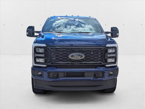 New 2026 Ford F250 Lariat w/ Black Appearance Package image 6