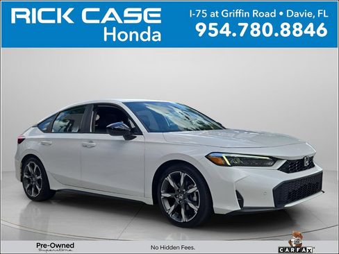 Used 2025 Honda Civic Sport Touring image 1