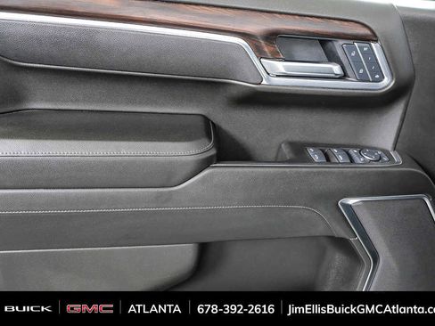 Used 2025 GMC Sierra 1500 SLT image 6