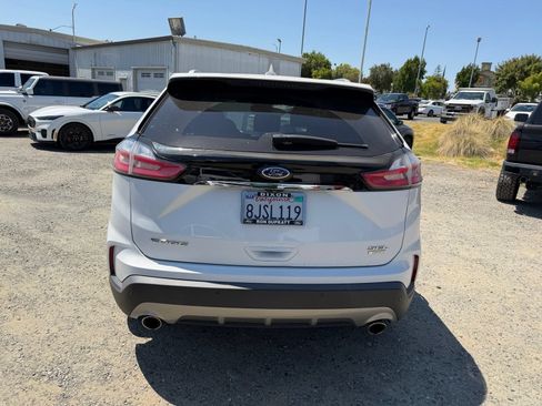 Used 2019 Ford Edge SEL w/ Equipment Group 201A FWD image 4