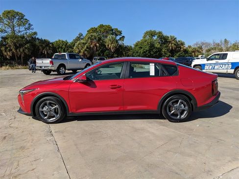 Certified 2025 Kia K4 LXS image 9