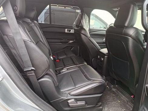 Used 2020 Ford Explorer ST w/ ST Street Pack AWD/4WD image 4