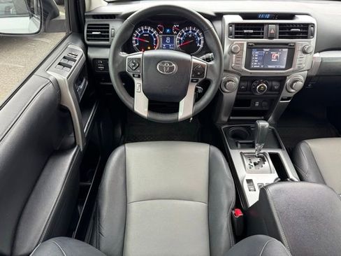 Used 2017 Toyota 4Runner SR5 image 16