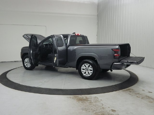 Used 2022 Nissan Frontier SV w/ Technology Package RWD image 14
