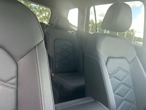 New 2026 Volkswagen Atlas SE FWD image 35