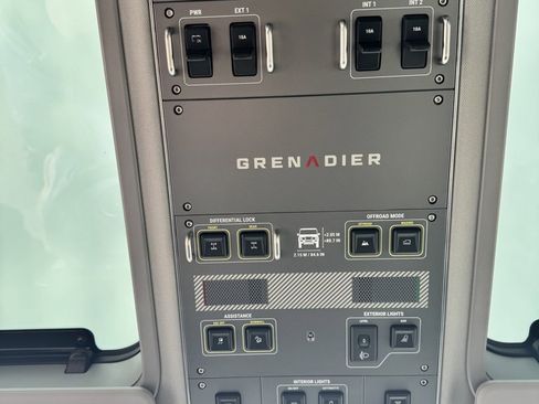 New 2025 INEOS Grenadier Fieldmaster Edition image 16