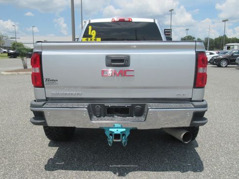 Used 2019 GMC Sierra 2500 SLT w/ Duramax Plus Package AWD/4WD image 6