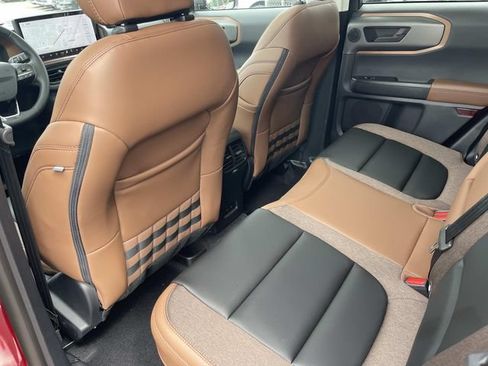 New 2026 Ford Bronco Sport Outer Banks w/ Outer Banks Tech Package+ AWD/4WD image 18