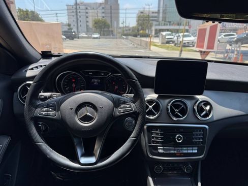 Used 2019 Mercedes-Benz GLA 250 4MATIC image 11
