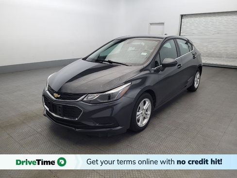 Used 2018 Chevrolet Cruze LT image 1