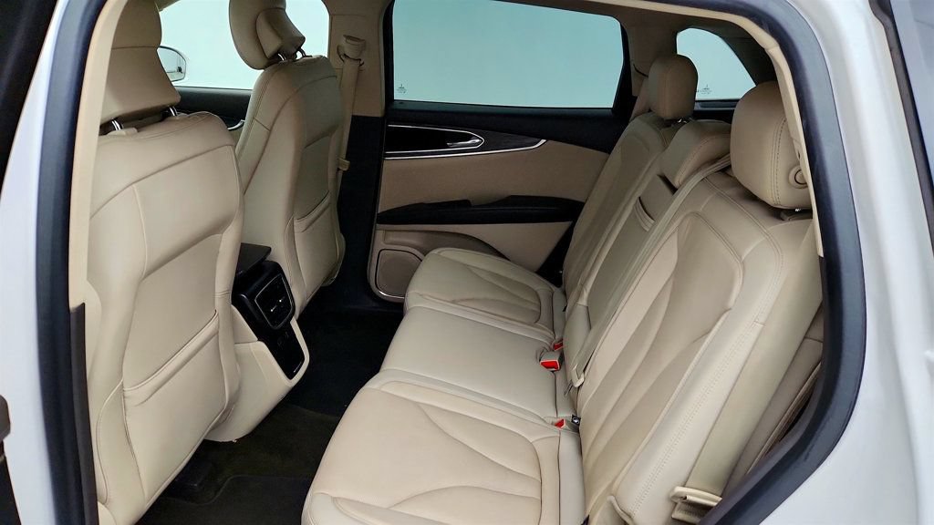 Used 2017 Lincoln MKX Reserve AWD/4WD image 21