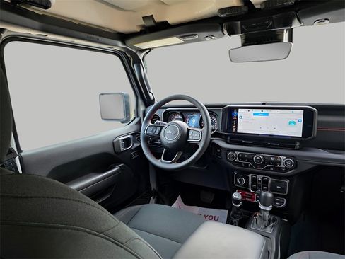 Used 2024 Jeep Gladiator Rubicon w/ Technology Group image 11