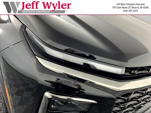 New 2026 Chevrolet Traverse Z71 w/ Enhanced Driving Package AWD/4WD image 8