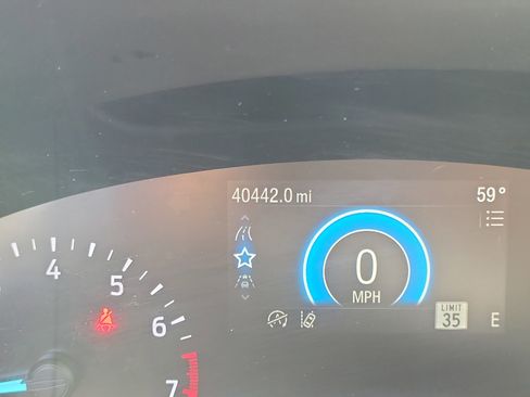 Used 2021 Ford Escape SE image 25