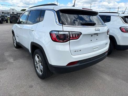 Used 2024 Jeep Compass Latitude AWD/4WD image 7