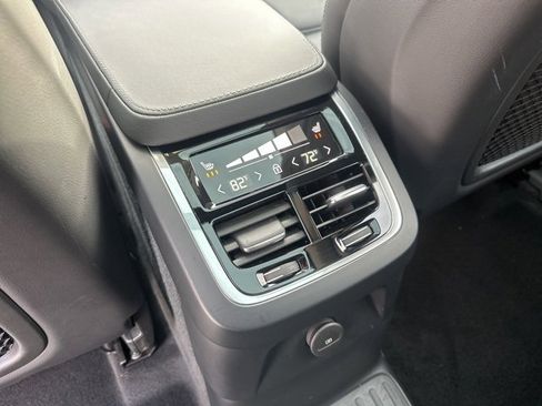 Certified 2025 Volvo XC90 T8 Ultra image 15