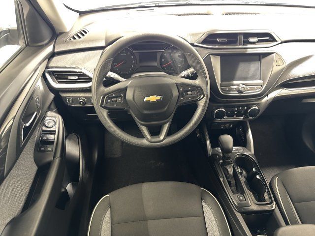 Used 2023 Chevrolet TrailBlazer LT FWD image 14