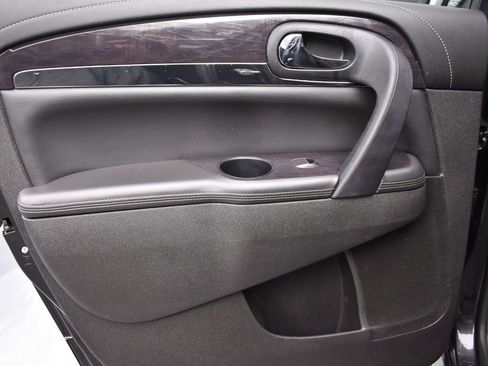 Used 2017 Buick Enclave Premium w/ Experience Buick Package image 22