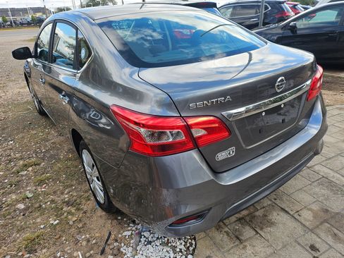 Used 2019 Nissan Sentra S image 1
