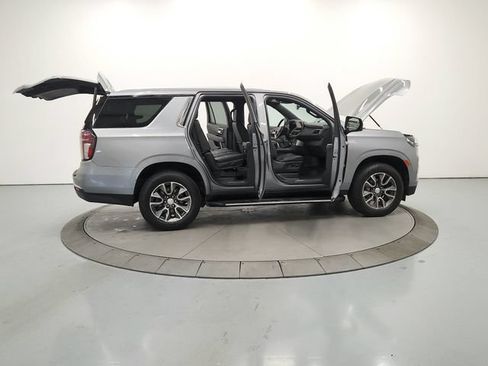Used 2023 Chevrolet Tahoe LT w/ Luxury Package RWD image 17