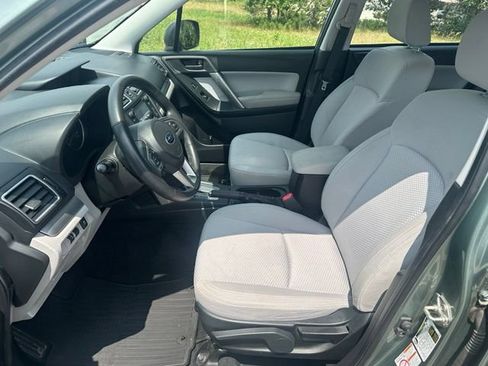 Used 2017 Subaru Forester 2.5i AWD/4WD image 24