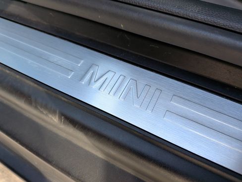 Used 2018 MINI Cooper 2-Door Hardtop image 36