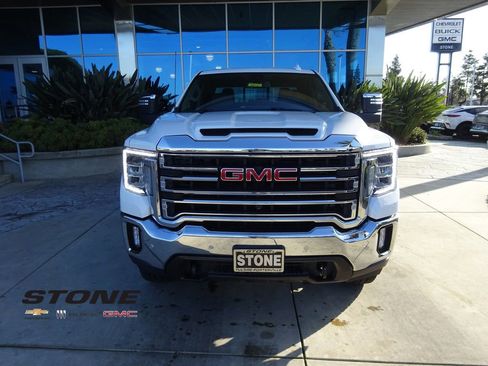 Used 2021 GMC Sierra 2500 SLT w/ SLT Premium Package image 2